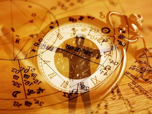 Satürn 5. Evde Aslan Burcunda Astrolojinin Size Özel Şifresi